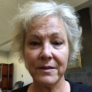 Meet your Posher, Leslie